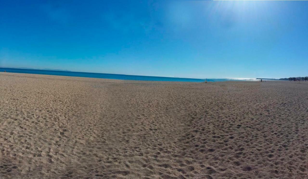 Primera Linea De Playa Roquetas de Mar Luaran gambar